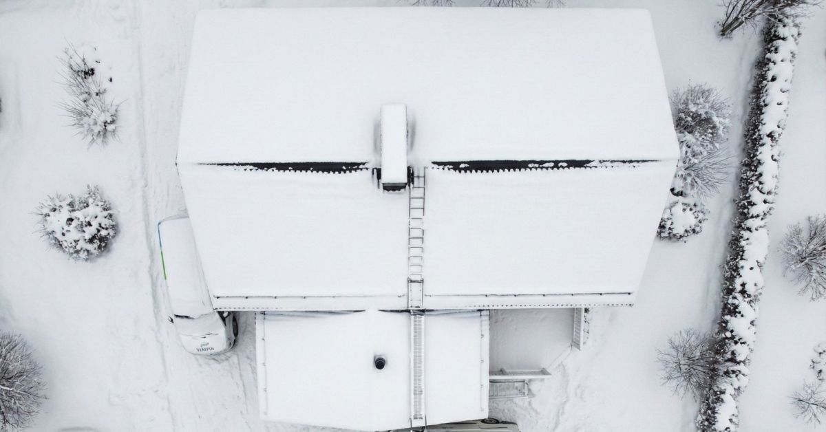 Att renovera taket på vintern har en rad fördelar